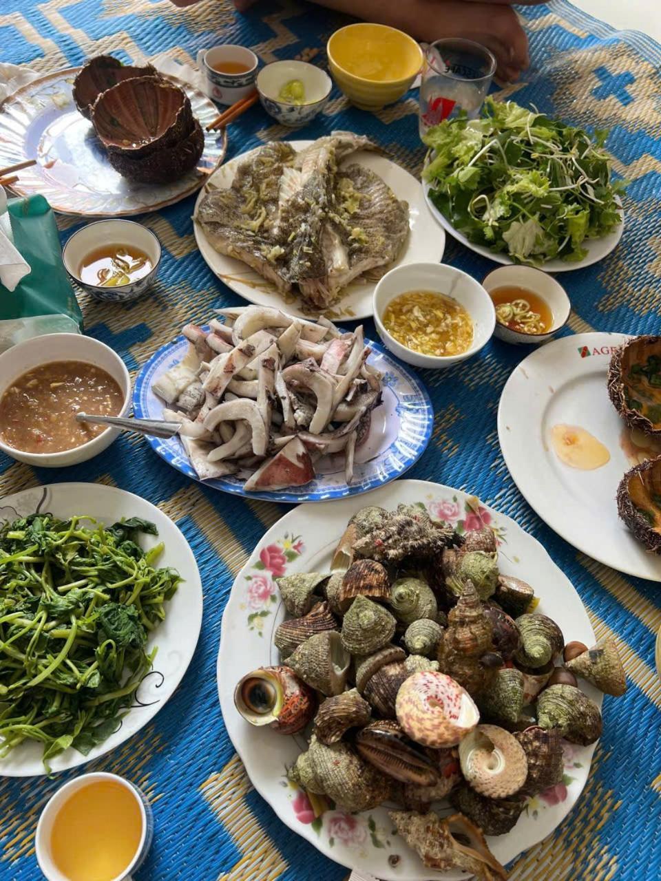 Bed and Breakfast Nha Nghi Kim Ngan Ly Son Exterior foto